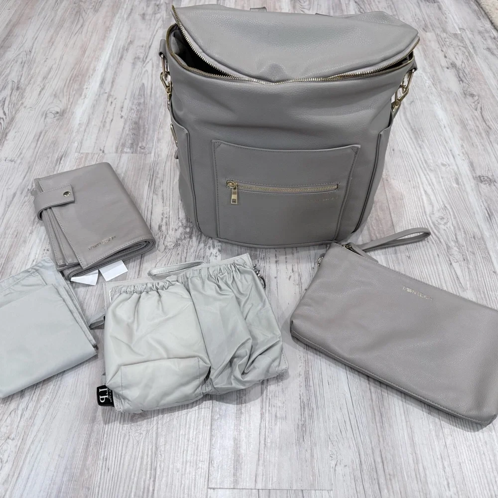 Fawn Design Light Gray Baby Bag